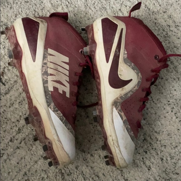 Mike Trout Maroon Cleats - Picture 2 of 3